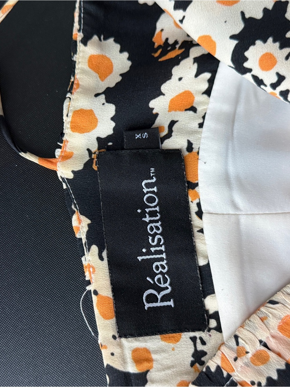Réalisation Par Devon Dress in Flower Power - Picture 4 of 4